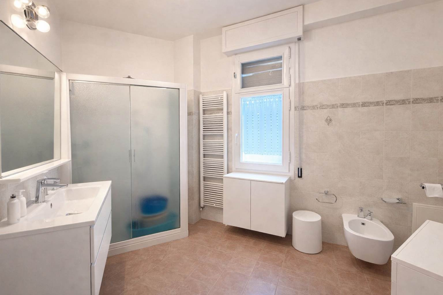 gallery gallery-image