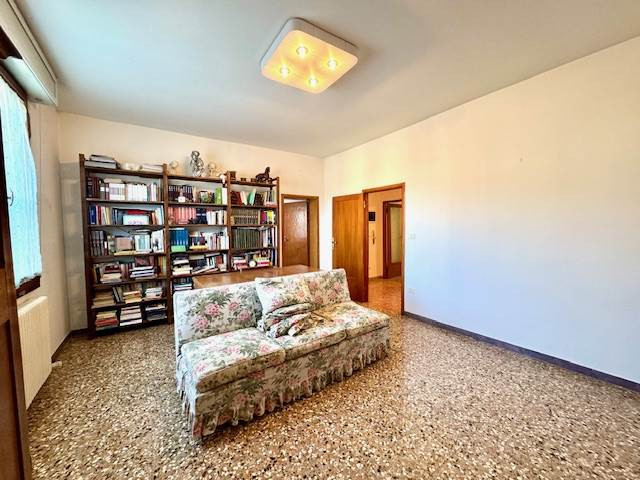 gallery gallery-image