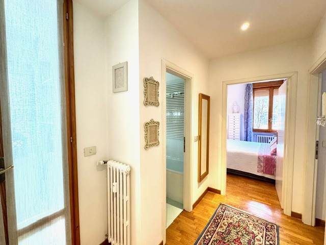 gallery gallery-image
