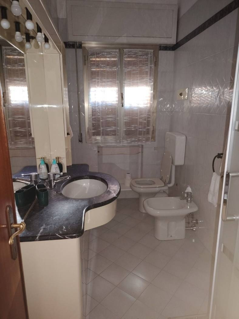 gallery gallery-image